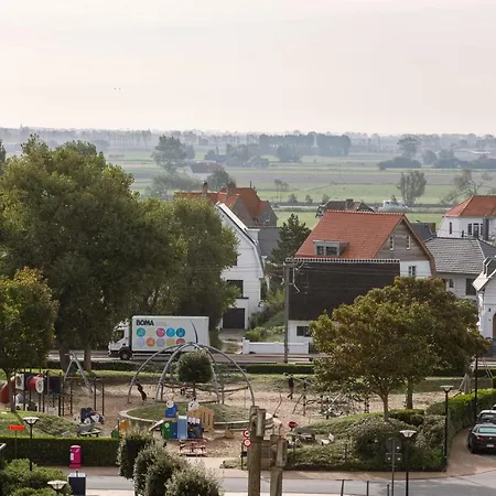Apartment Wonderful With Frontal Sea View In Westende Middelkerke