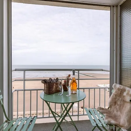 Wonderful With Frontal Sea View In Westende 公寓 米德尔克尔克