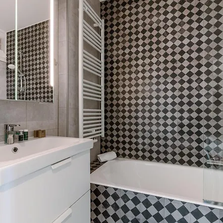 Wonderful With Frontal Sea View In Westende *